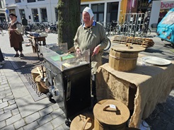 Middeleeuwse Koekenbakker © www.middeleeuws-entertainment.nl