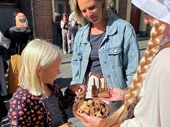 Middeleeuwse Koopvrouwe Clementina © www.middeleeuws-entertainment.nl